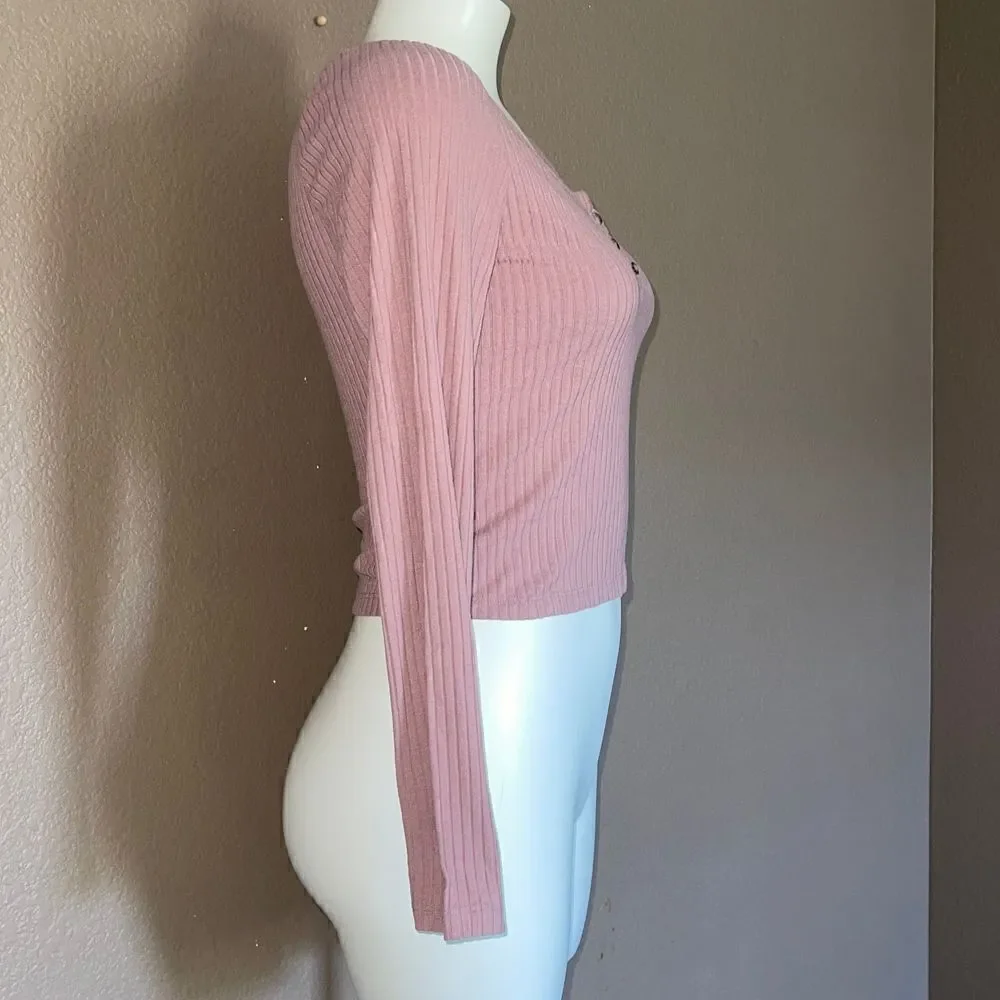 Long sleeve cropped top shirt by wild fable size small